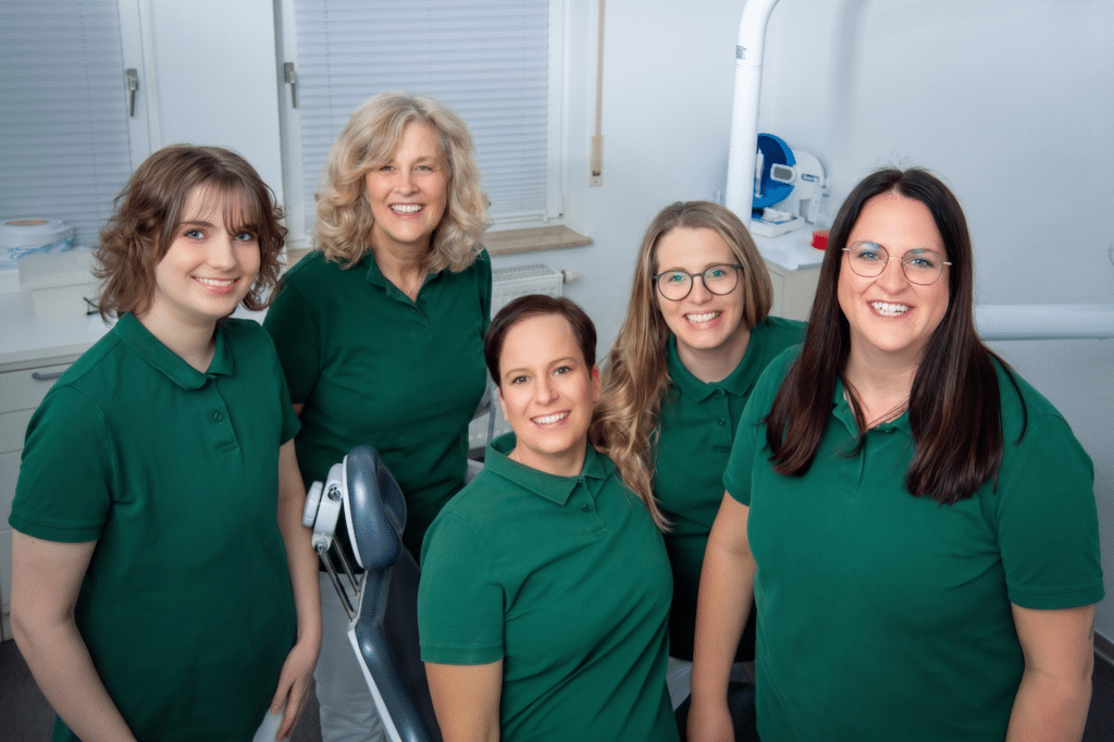 Teamfoto Zahnpraxis Mainhausen